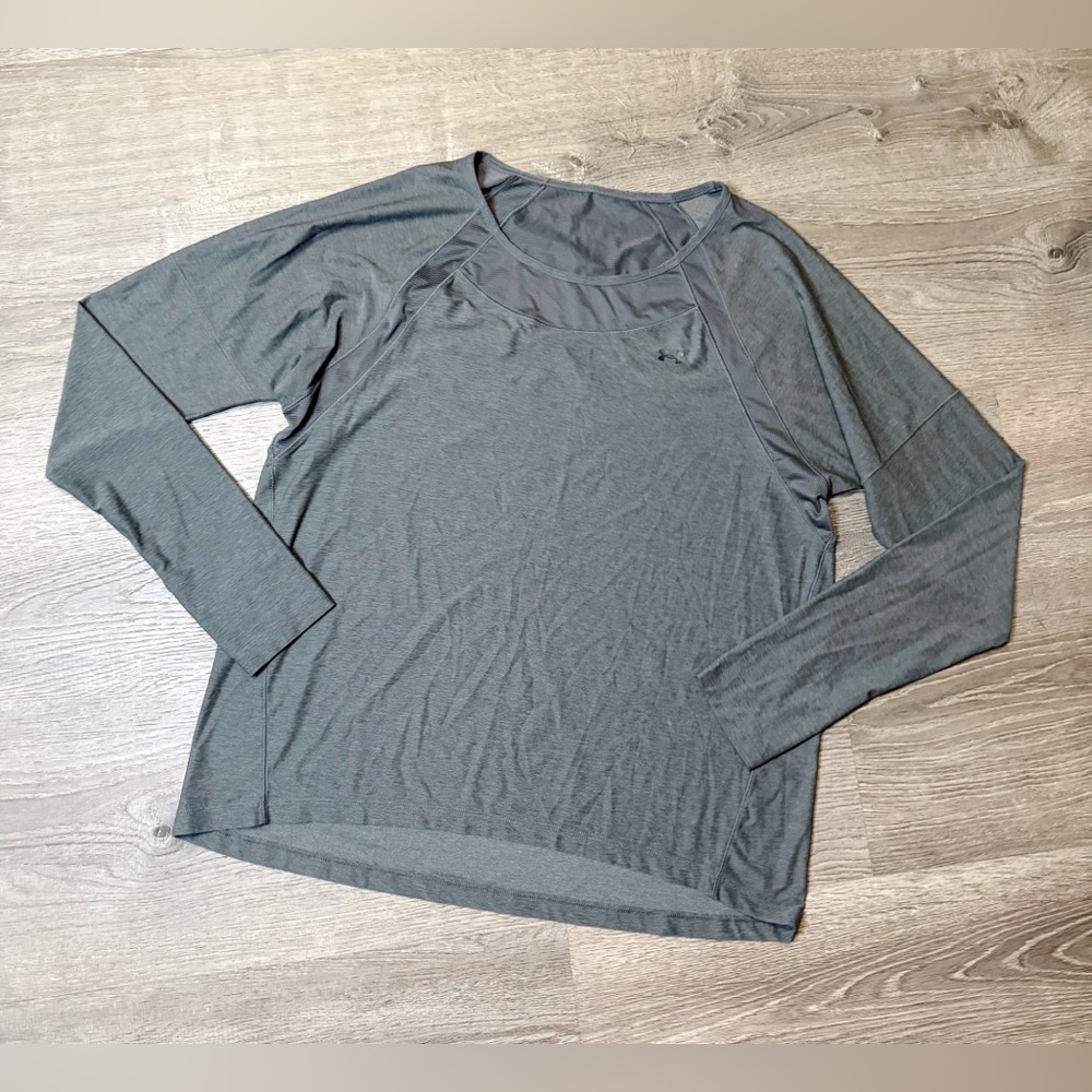 •UNDER ARMOUR• LONG SLEEVE TEE